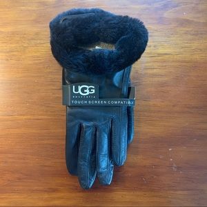 Ugg Leather Touchscreen Compatible Gloves